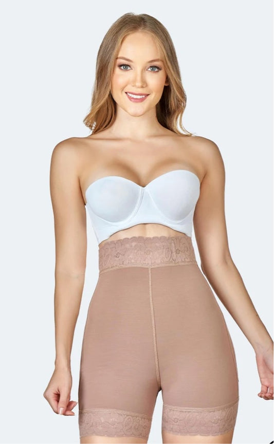 SHORT LEVANTA COLA Ref:16004